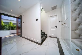 Kıbrıs Girne Alsancak'da Kiralık Lüks 3+1 Havuzlu Villa