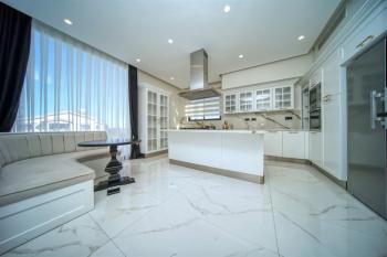 Kıbrıs Girne Alsancak'da Kiralık Lüks 3+1 Havuzlu Villa