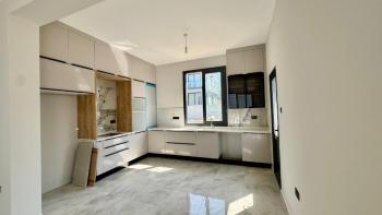 Kıbrıs Girne Ozanköy Bölgesinde Satılık 4+1 Havuzlu Türk Malı Tapulu Villa