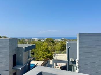 Kıbrıs Girne Ozanköy Bölgesinde Satılık 4+1 Havuzlu Türk Malı Tapulu Villa