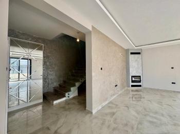 Girne Ozanköy de Türk Malı Tapulu, 4+1 En-Suite ve Özel Havuzlu Lüks Villa
