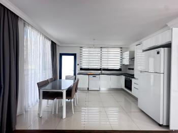 Kıbrıs Girne Ozanköy Satılık Full Eşyalı 2+1 Köşe Villa