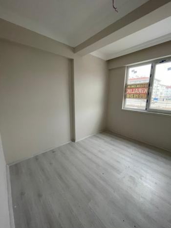 AFYON ÜÇOK EMLAKTAN MAREŞAL F ÇAKMAK MAH KİRALIK 3+1 SIFIR AYARINDA DAİRE