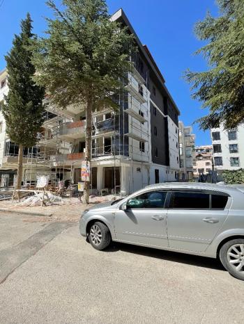 Güvenay - Çorum Bahçelievler Mah. Bahçelievler İlk Okulu Civarı Satılık 4+1 Daire 