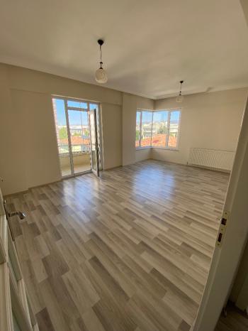 GÜVENAY - ÇORUM ÇEPNİ MAH. YENİ İŞ-KUR KARŞISINDA 2+1 KİRALIK DAİRE 