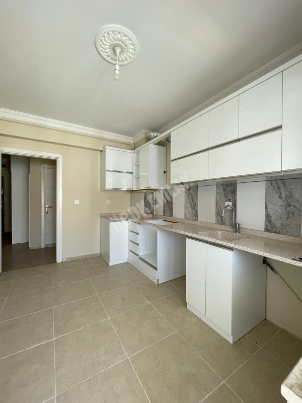 AFYON ÜÇOK EMLAKTAN MAREŞAL F ÇAKMAK MAH KİRALIK 3+1 TEMİZ BAKIMLI DAİRE