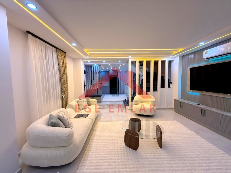 Bu Villaya Bakmadan Bir Yer Almayın !!!!