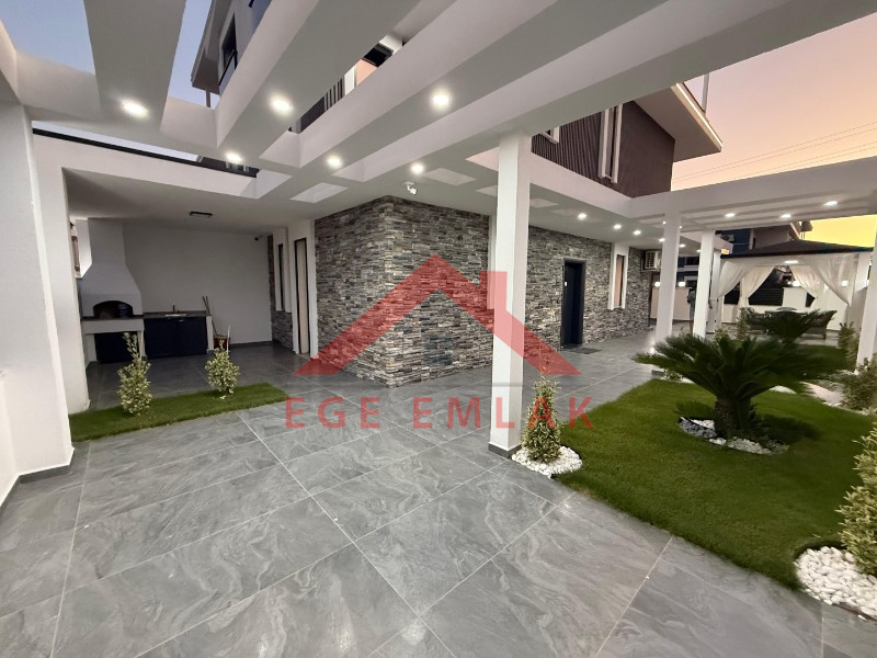 Bu Villaya Bakmadan Bir Yer Almayın !!!!