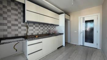 Elmas’tan Korukent’te Akdenizler Plaza’da Havuzlu Bağımsız 2+1