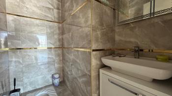 Elmas’tan Korukent’te Akdenizler Plaza’da Havuzlu Bağımsız 2+1