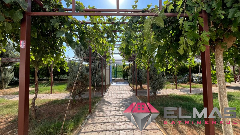 Elmas’tan Korukent’te Akdenizler Plaza’da Havuzlu Bağımsız 2+1