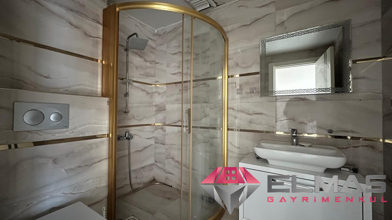 Elmas’tan Korukent’te Akdenizler Plaza’da Havuzlu Bağımsız 2+1