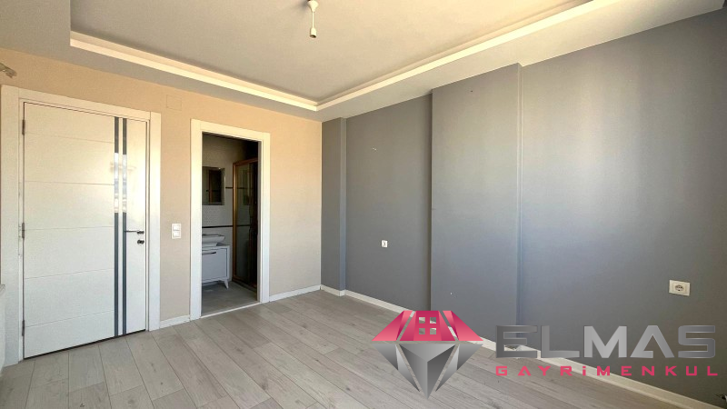 Elmas’tan Korukent’te Akdenizler Plaza’da Havuzlu Bağımsız 2+1