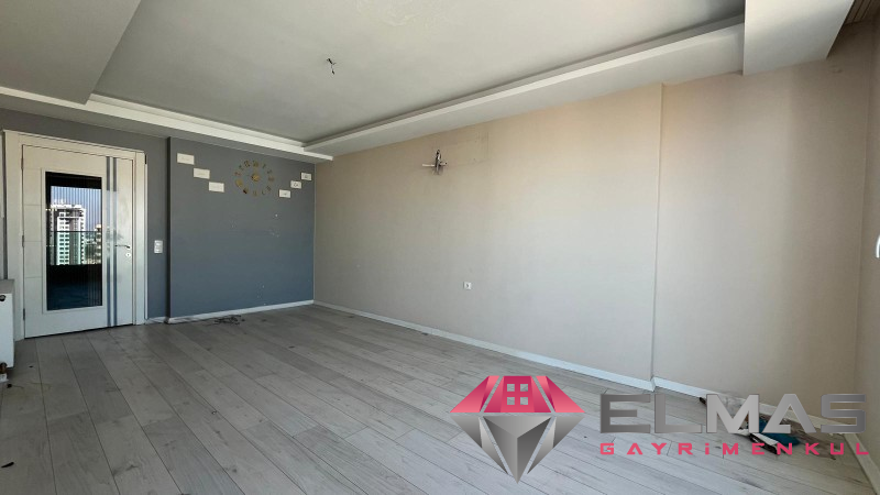 Elmas’tan Korukent’te Akdenizler Plaza’da Havuzlu Bağımsız 2+1