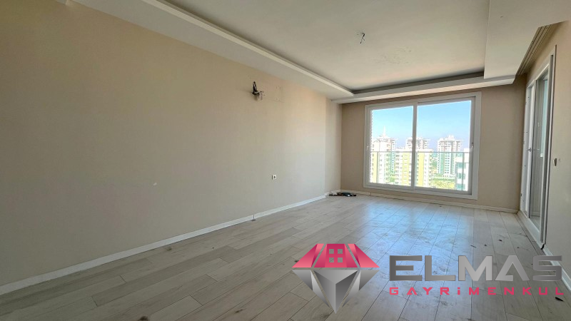 Elmas’tan Korukent’te Akdenizler Plaza’da Havuzlu Bağımsız 2+1