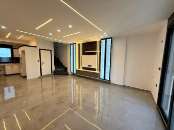 Didim'de Satılık 5+1 Havuzlu Villa