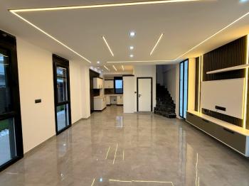 Didim'de Satılık 5+1 Havuzlu Villa