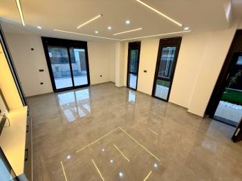 Didim'de Satılık 5+1 Havuzlu Villa