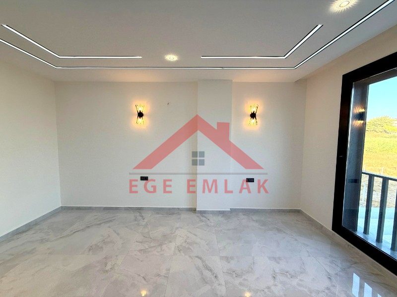 Didim'de Denize 500 Metre Mesafede Satılık Müstakil Villa