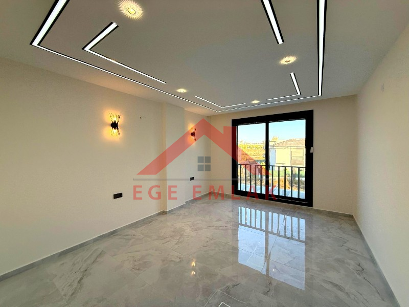 Didim'de Denize 500 Metre Mesafede Satılık Müstakil Villa