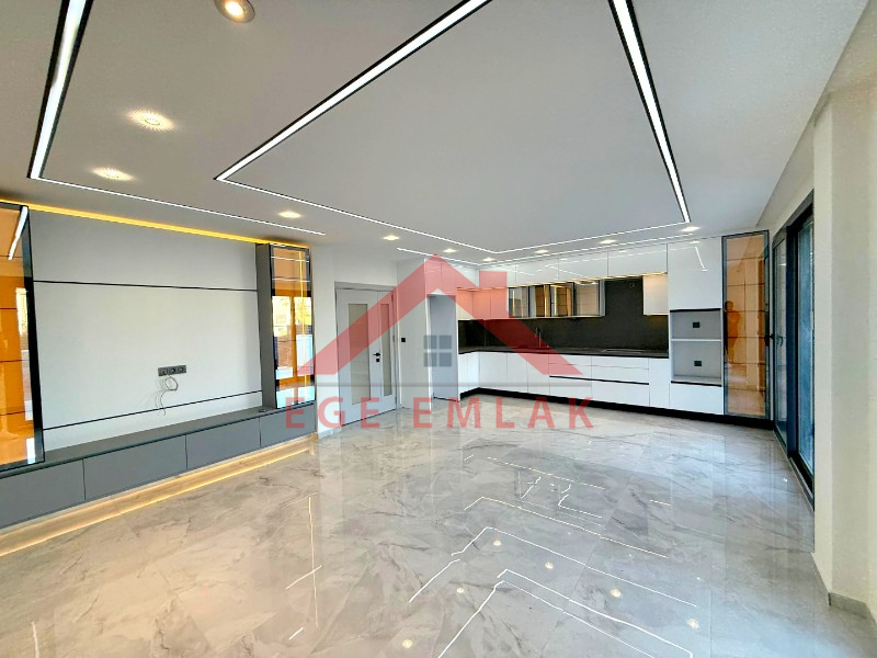 Didim'de Denize 500 Metre Mesafede Satılık Müstakil Villa