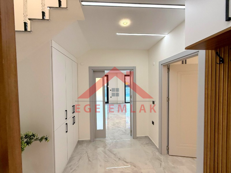 Didim'de Denize 500 Metre Mesafede Satılık Müstakil Villa