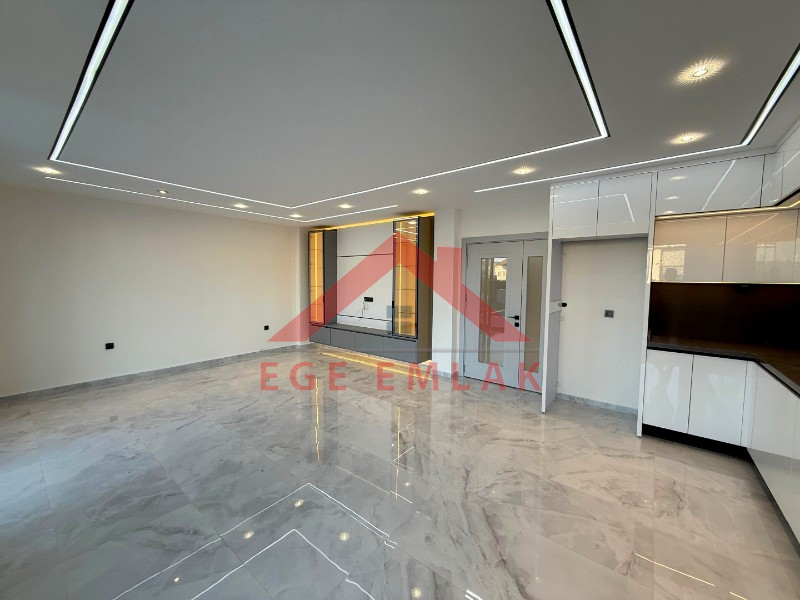 Didim'de Denize 500 Metre Mesafede Satılık Müstakil Villa