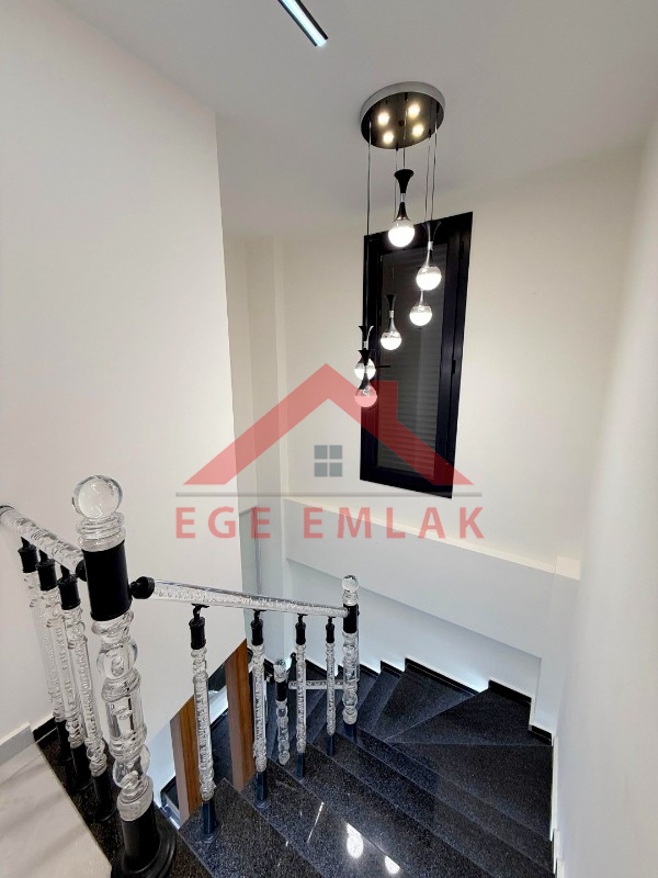 Didim'de Denize 500 Metre Mesafede Satılık Müstakil Villa