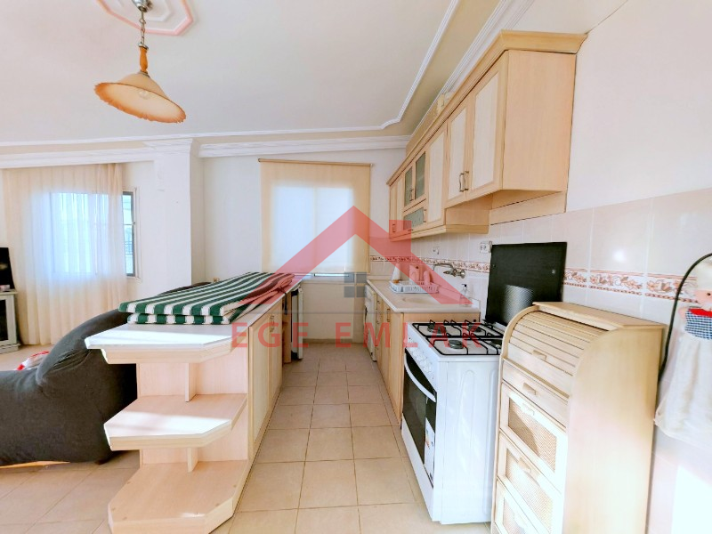 Didim Akdeniz Caddesinde İngiliz'den Satılık 3+1 Eşyalı Ev