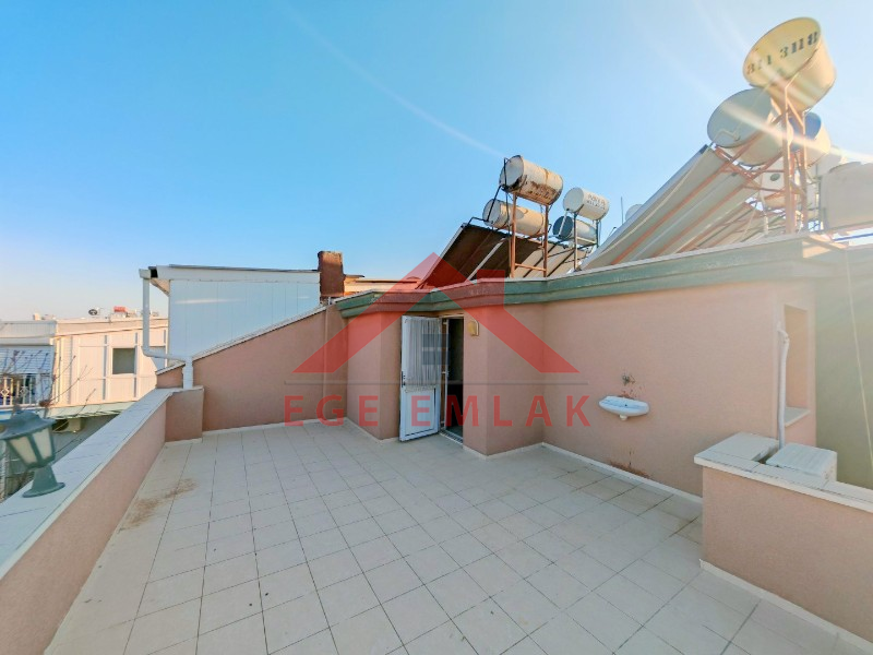 Didim Akdeniz Caddesinde İngiliz'den Satılık 3+1 Eşyalı Ev