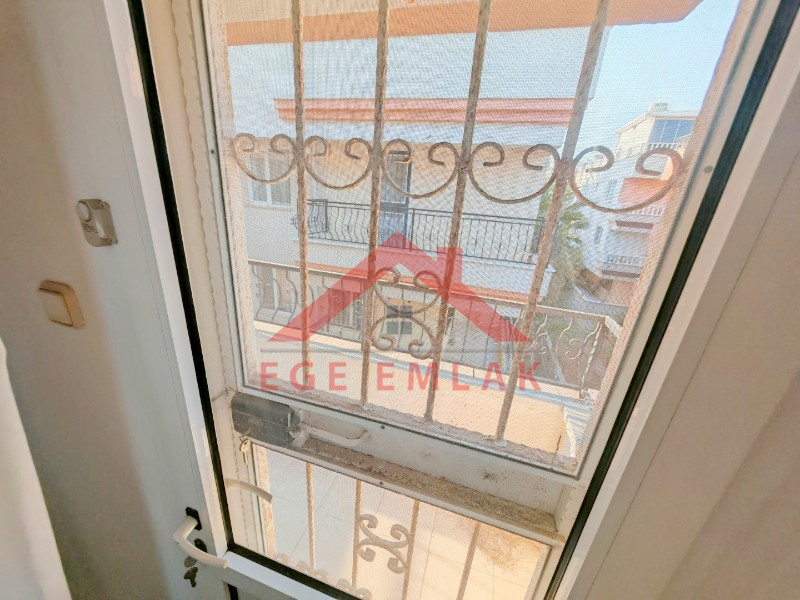 Didim Akdeniz Caddesinde İngiliz'den Satılık 3+1 Eşyalı Ev