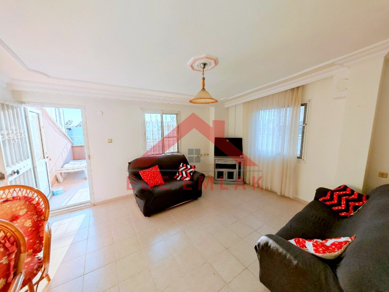 Didim Akdeniz Caddesinde İngiliz'den Satılık 3+1 Eşyalı Ev