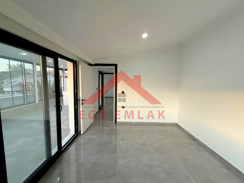 Didim'de Satılık 5+1 Havuzlu Villa