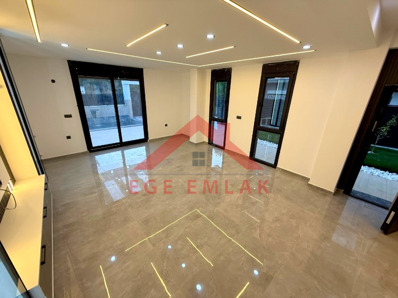 Didim'de Satılık 5+1 Havuzlu Villa