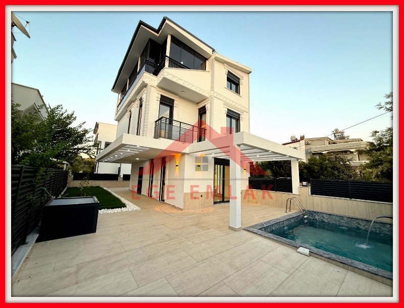 Didim'de Satılık 5+1 Havuzlu Villa