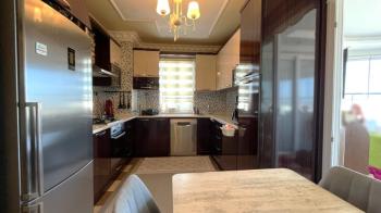 Elmas'tan Cumhuriyet'te Panaromik Deniz Manzarasıyla Ferah 3+1