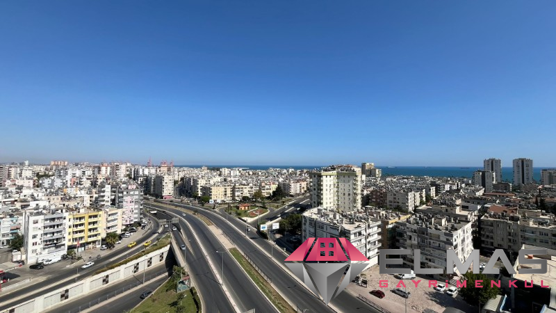 Elmas'tan Cumhuriyet'te Panaromik Deniz Manzarasıyla Ferah 3+1