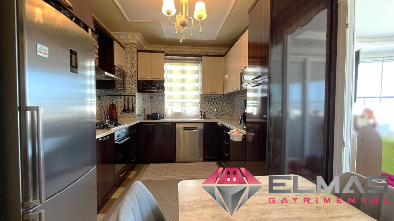 Elmas'tan Cumhuriyet'te Panaromik Deniz Manzarasıyla Ferah 3+1