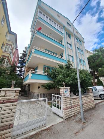 GÜVENAY - ÇORUM KARAKEÇİLİ MAH. ATATÜRK LİSESİ CİVARI KİRALIK DAİRE