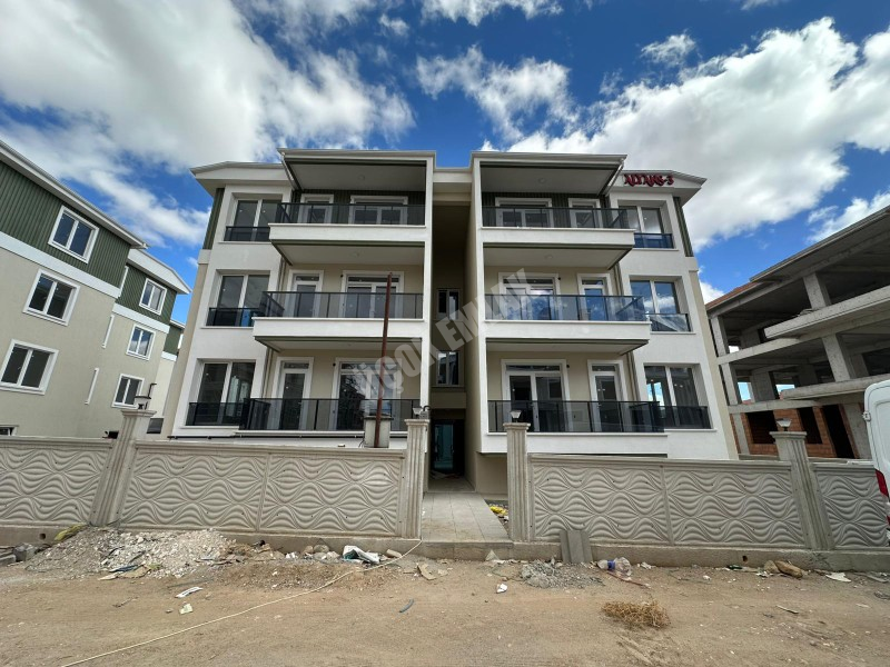 AFYON ÜÇOK EMLAKTAN KANLICA MAH SIFIR 3+1 LÜX KONUMU GÜZEL DAİRE