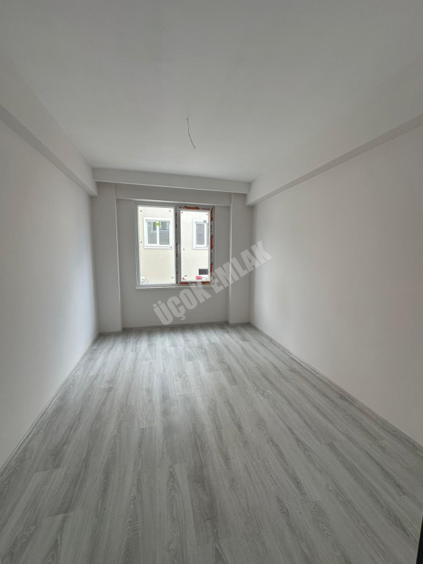 AFYON ÜÇOK EMLAKTAN KANLICA MAH SIFIR 3+1 LÜX KONUMU GÜZEL DAİRE