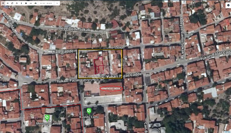 AFYON ÜÇOK EMLAKTAN MERKEZDE SATILIK 319M² KALE YANINDA ARSA