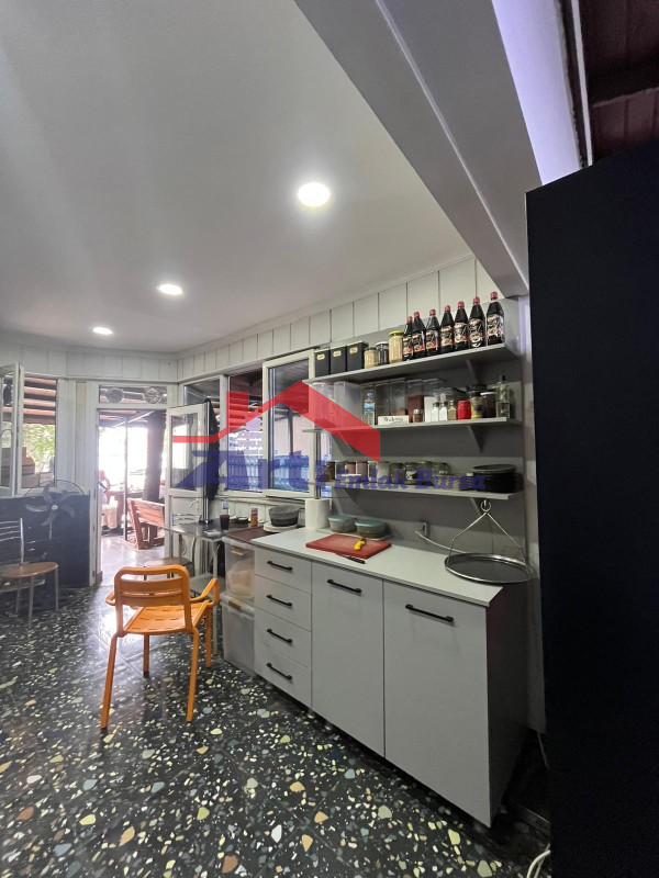 KÜÇÜK SANAYİ SİTESİNDE DEVREN KİRALIK FASTFOOD DÜKKANI