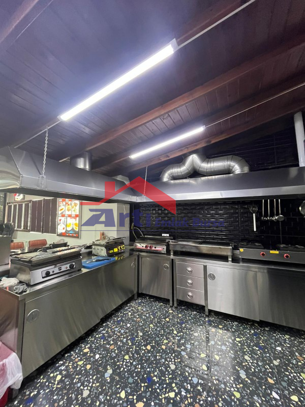 KÜÇÜK SANAYİ SİTESİNDE DEVREN KİRALIK FASTFOOD DÜKKANI