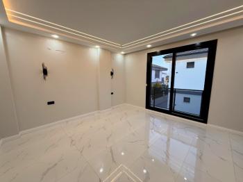 Didim'de Satılık Tam Müstakil 4+1 Villa