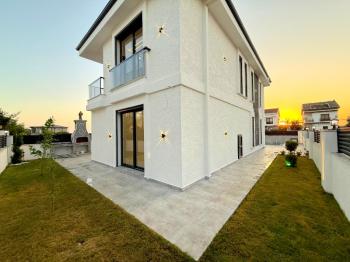 Didim'de Satılık Tam Müstakil 4+1 Villa