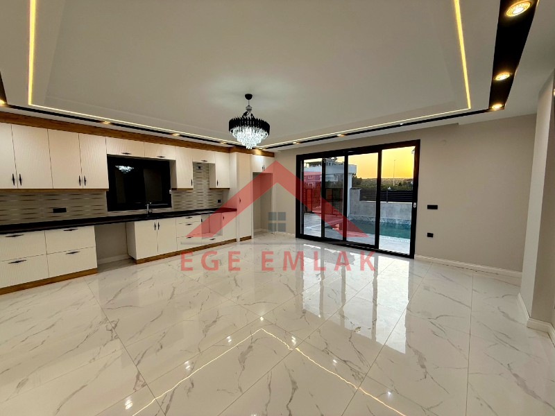 Didim'de Satılık Tam Müstakil 4+1 Villa
