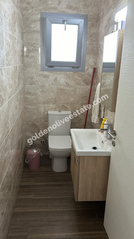 Tuzla Satılık  3+1 zemin kat Daire