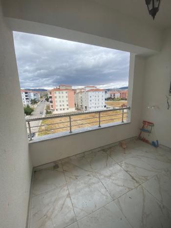 GÜVENAY - ÇORUM BUHARAEVLER BAYAT GEDİĞİ CİVARI SATILIK DAİRE