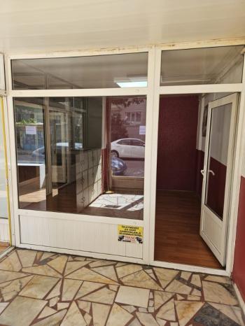 AFYON ÜÇOK EMLAKTAN CUMHURİYET MAH KİRALIK GENİŞ DÜKKAN